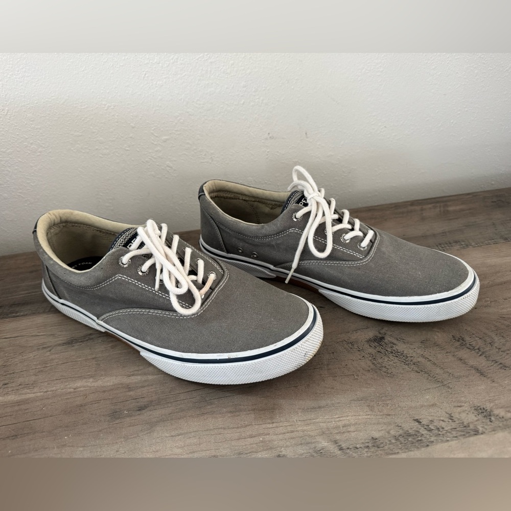 Sperry Men’s Gray Boat Shoes